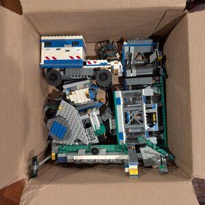 🦕 Jurassic Park LEGO Lot – Buildings, Vehicles, Accessories – Incomplete Sets